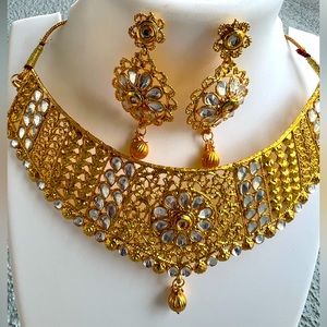Bollywood style Necklace with Earrings and hair piece. new